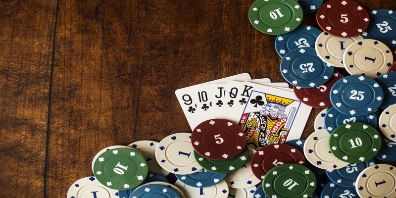 Hướng dẫn chơi Poker cho tân binh khám phá chinh chiến 4 Cần xác định độ mạnh yếu lá bài